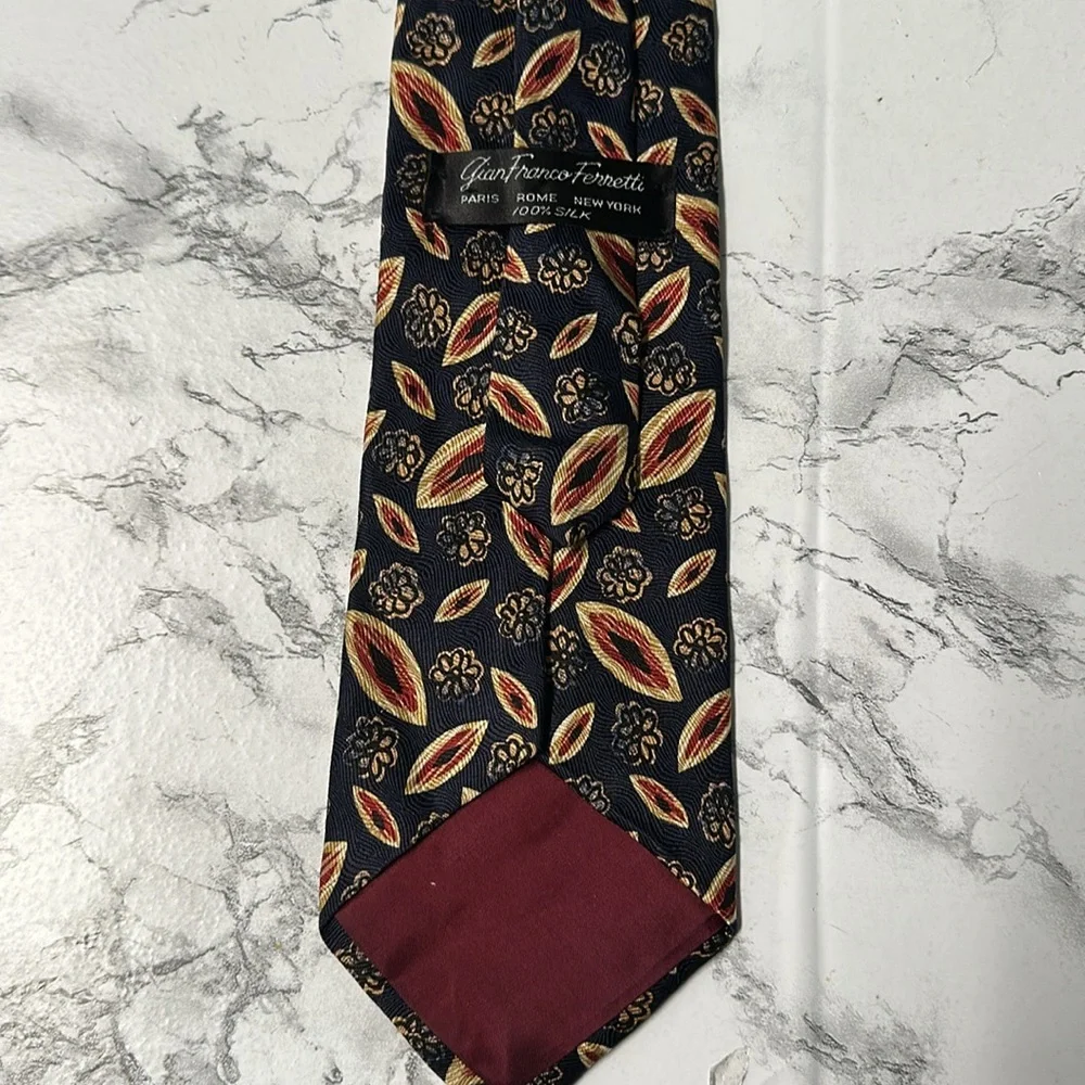 Gian Franco Ferretti Elegant 100% Silk Men's Tie